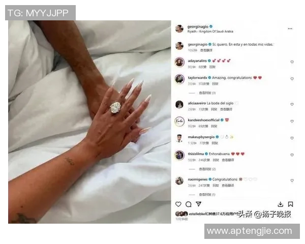 足球明星与女友甜蜜瞬间揭秘他们的爱情故事与生活点滴