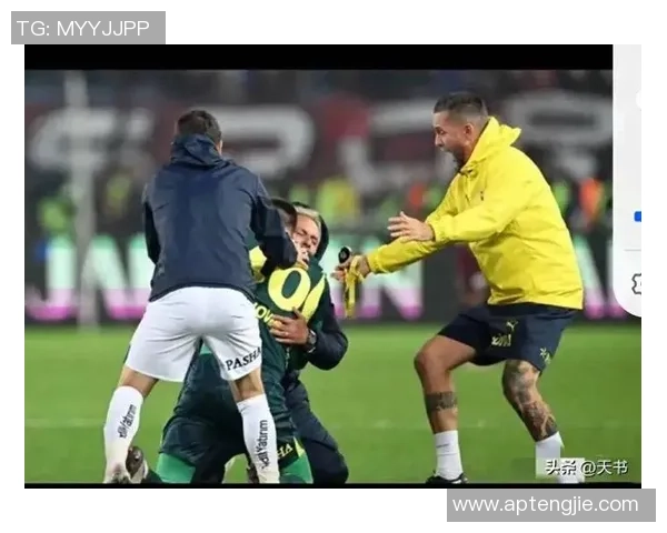 足球明星滑跪庆祝瞬间解析如何在赛场上展现激情与风格